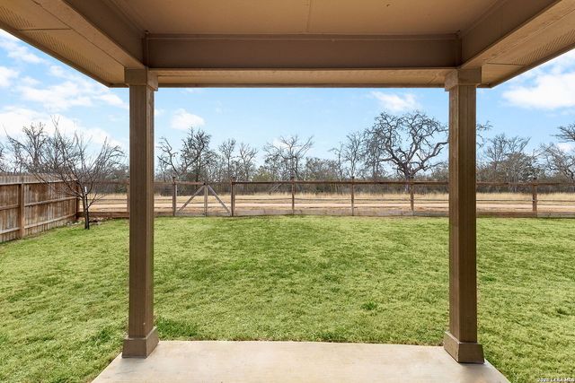 213 Little Wichita, Cibolo, TX 78108