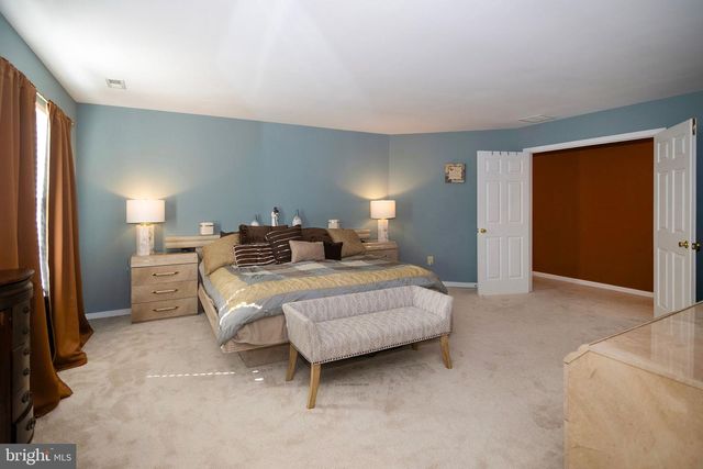 7 GOOSE NECK LN, Sicklerville, NJ 08081