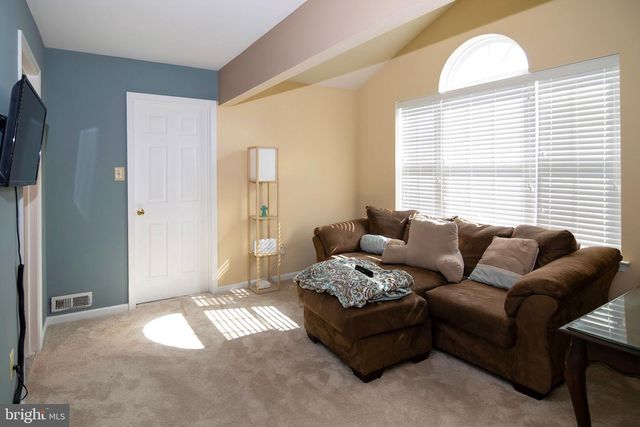 7 GOOSE NECK LN, Sicklerville, NJ 08081
