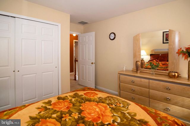 7 GOOSE NECK LN, Sicklerville, NJ 08081