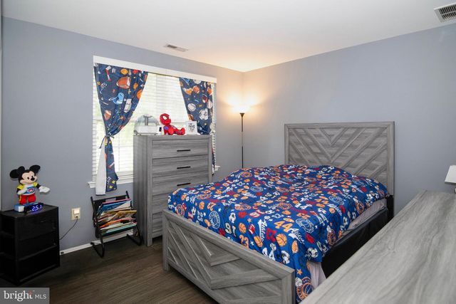 7 GOOSE NECK LN, Sicklerville, NJ 08081