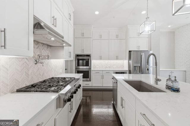 2070 Wheaton Way, Atlanta, GA 30328