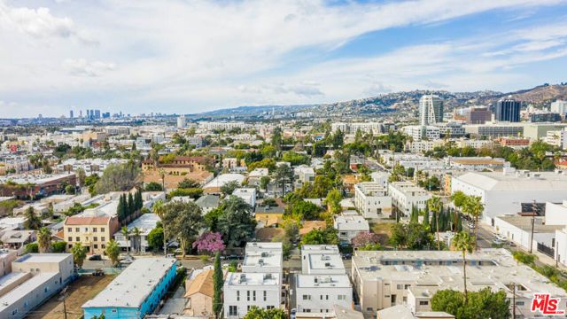 1236 N Beachwood Drive, Los Angeles, CA 90038