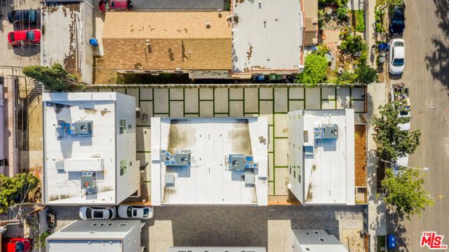1236 N Beachwood Drive, Los Angeles, CA 90038