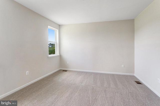 635 CLOVER LN, Orange, VA 22960