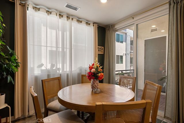 1000 N Tangent Privado 202, Ontario, CA 91764