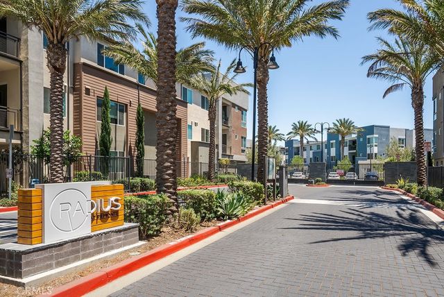 1000 N Tangent Privado 202, Ontario, CA 91764