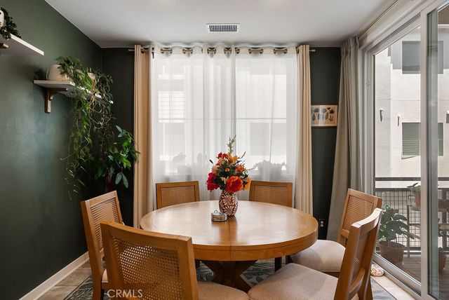 1000 N Tangent Privado 202, Ontario, CA 91764