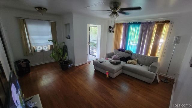 20931 Pickford Street, Detroit, MI 48219