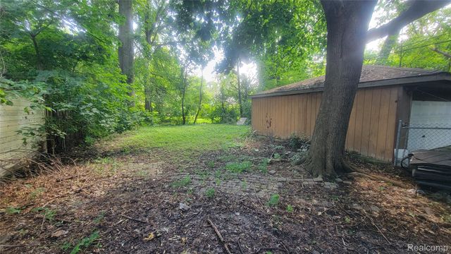 20931 Pickford Street, Detroit, MI 48219