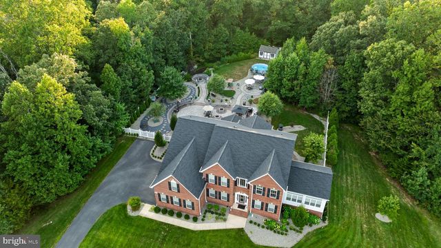 6865 CROCKETT CT, Hughesville, MD 20637