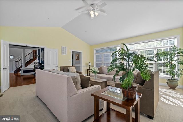 6865 CROCKETT CT, Hughesville, MD 20637