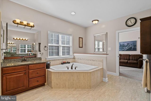 6865 CROCKETT CT, Hughesville, MD 20637