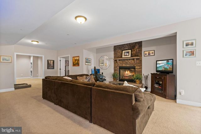 6865 CROCKETT CT, Hughesville, MD 20637