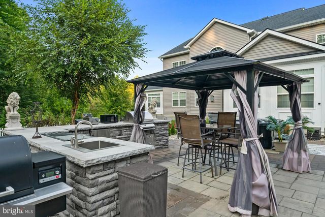 6865 CROCKETT CT, Hughesville, MD 20637