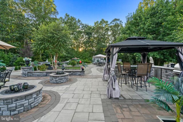 6865 CROCKETT CT, Hughesville, MD 20637