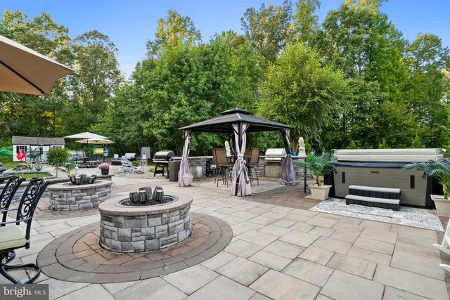 6865 CROCKETT CT, Hughesville, MD 20637