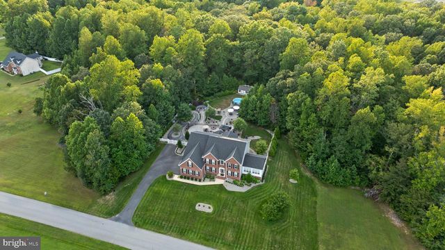 6865 CROCKETT CT, Hughesville, MD 20637