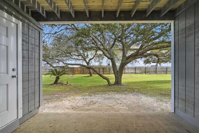 11 Court Drive 11, Destin, FL 32541