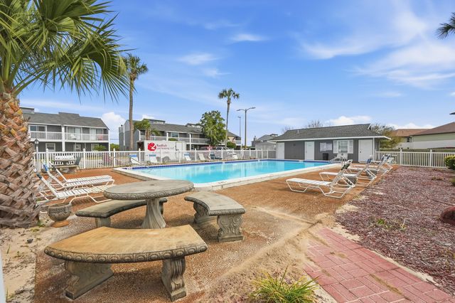 11 Court Drive 11, Destin, FL 32541