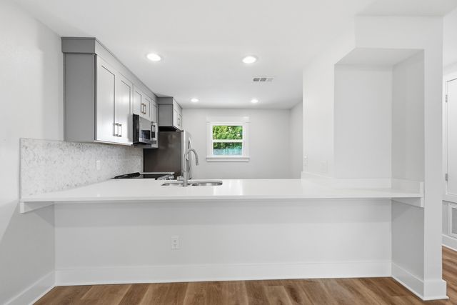 11 Court Drive 11, Destin, FL 32541