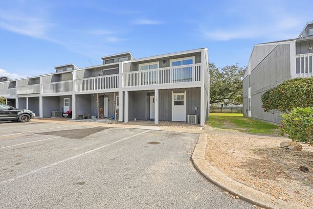 11 Court Drive 11, Destin, FL 32541