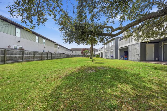 11 Court Drive 11, Destin, FL 32541