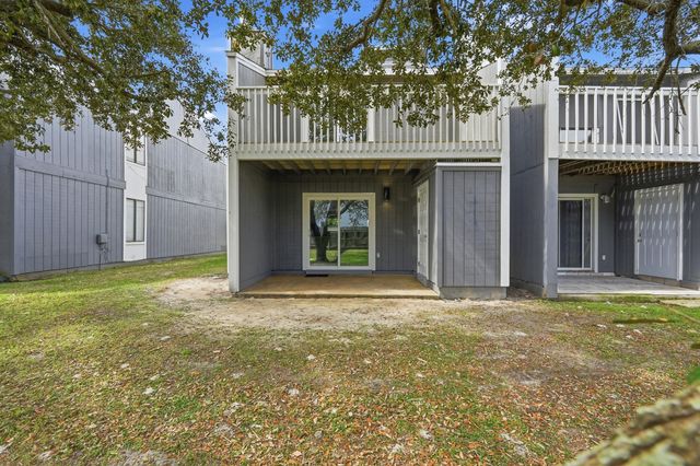 11 Court Drive 11, Destin, FL 32541