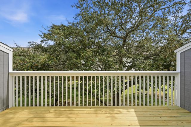 11 Court Drive 11, Destin, FL 32541