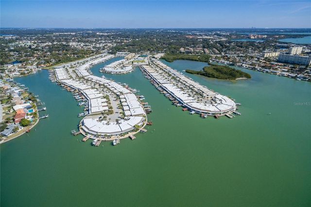 1 S BOCA CIEGA POINT BOULEVARD 204, St Petersburg, FL 33708