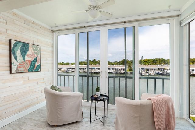 1 S BOCA CIEGA POINT BOULEVARD 204, St Petersburg, FL 33708