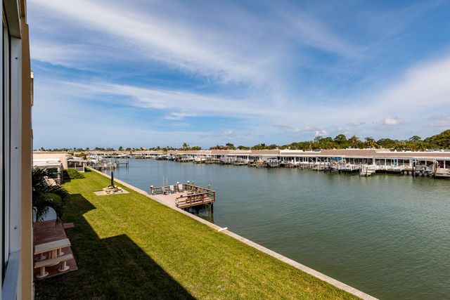 1 S BOCA CIEGA POINT BOULEVARD 204, St Petersburg, FL 33708