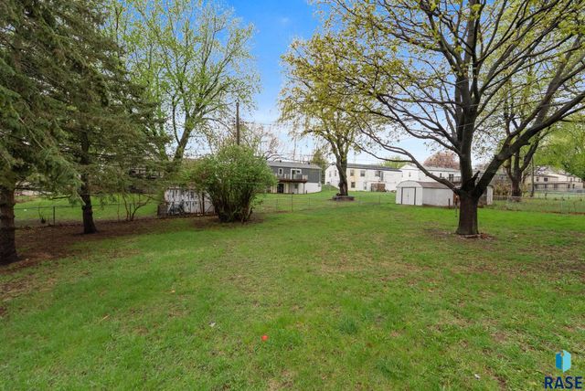 1325 S Annway Dr Drive, Sioux Falls, SD 57103