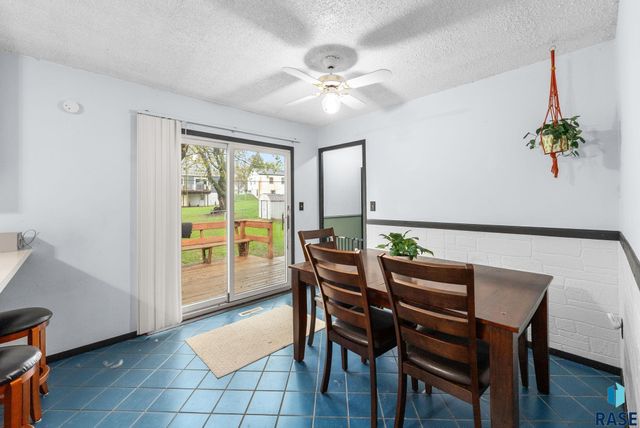 1325 S Annway Dr Drive, Sioux Falls, SD 57103