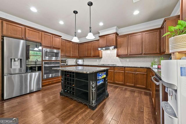 416 Ridge Walk Court, Sugar Hill, GA 30518