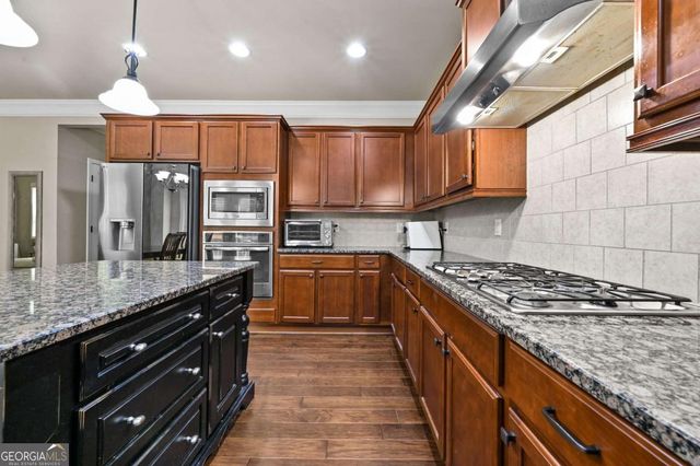 416 Ridge Walk Court, Sugar Hill, GA 30518