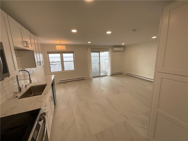 33 Bullocks Point Avenue 5C, Riverside, RI 02915