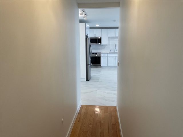 33 Bullocks Point Avenue 5C, Riverside, RI 02915