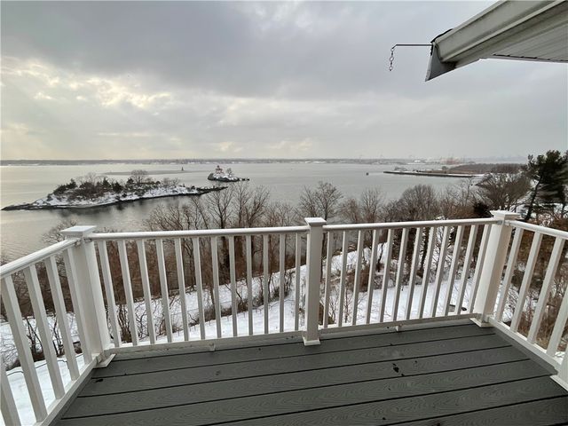 33 Bullocks Point Avenue 5C, Riverside, RI 02915