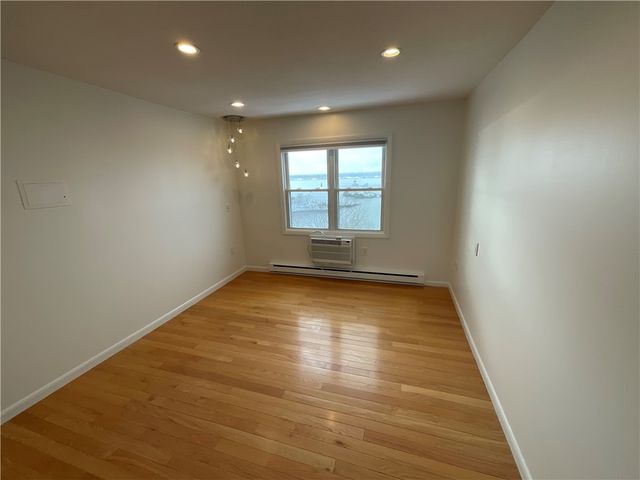 33 Bullocks Point Avenue 5C, Riverside, RI 02915