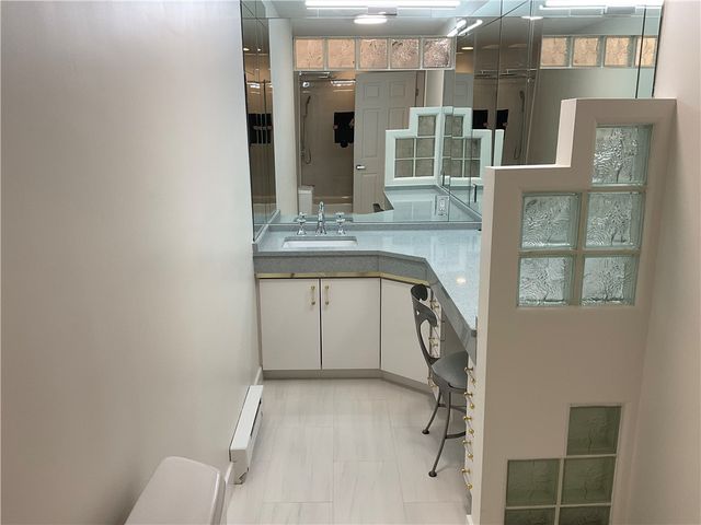 33 Bullocks Point Avenue 5C, Riverside, RI 02915