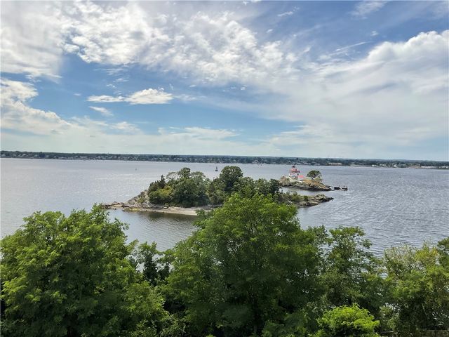 33 Bullocks Point Avenue 5C, Riverside, RI 02915