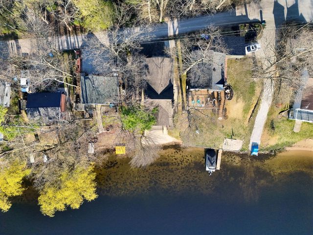 10463 Poplar Drive, Rockford, MI 49341