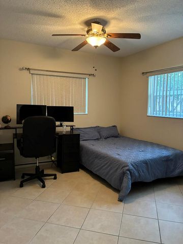 7360 NW 1st Street NW 208, Margate, FL 33063