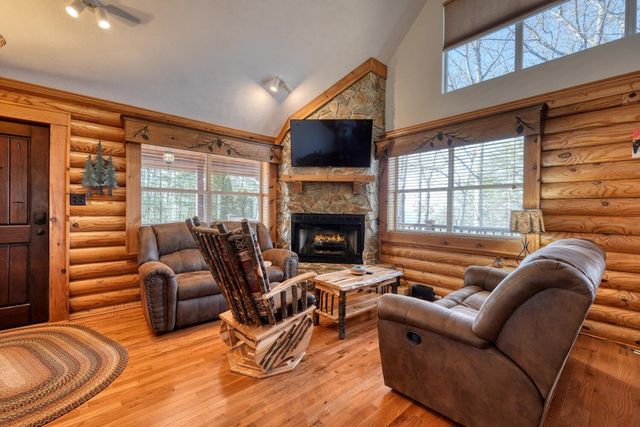 1327 Highland Trace, Blairsville, GA 30512