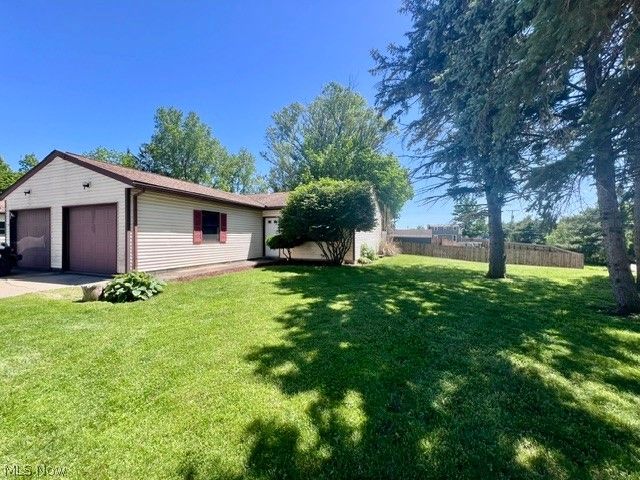 122 Royal Crest Drive G, Seville, OH 44273
