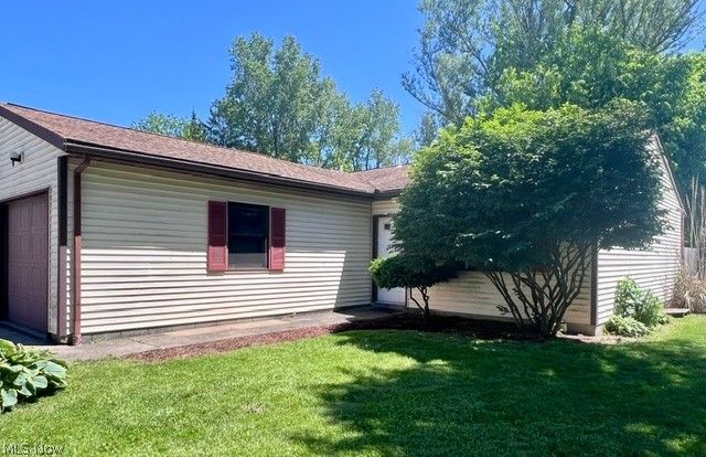 122 Royal Crest Drive G, Seville, OH 44273