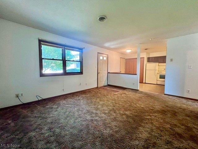 122 Royal Crest Drive G, Seville, OH 44273