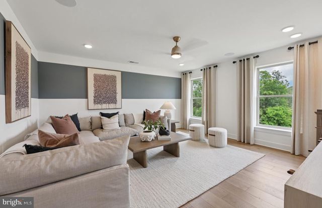 15484 EMERALD WAY, Haymarket, VA 20169