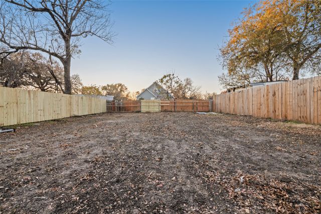 2511 lapsley Street, Dallas, TX 75212